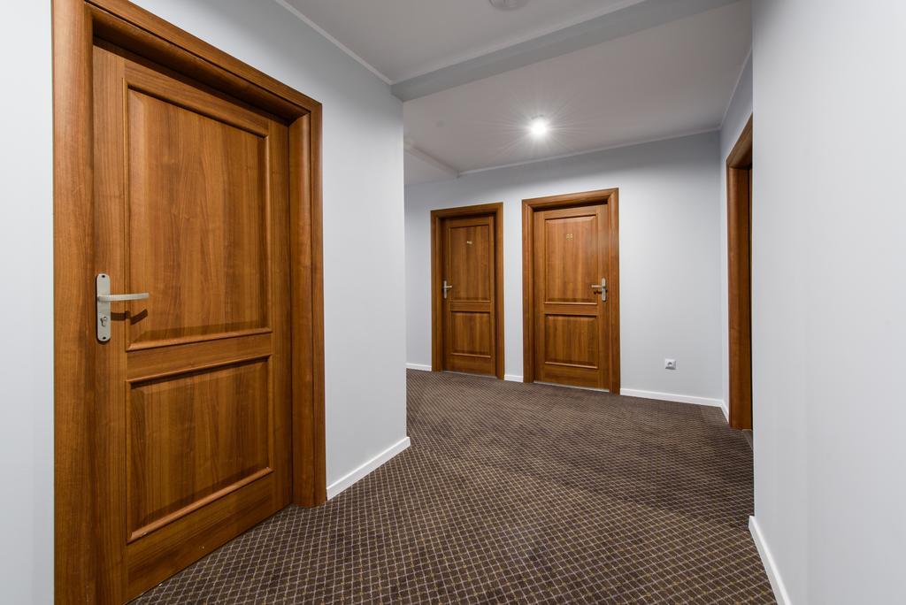 Hotel Nowy Dwor Trzebnica Ngoại thất bức ảnh